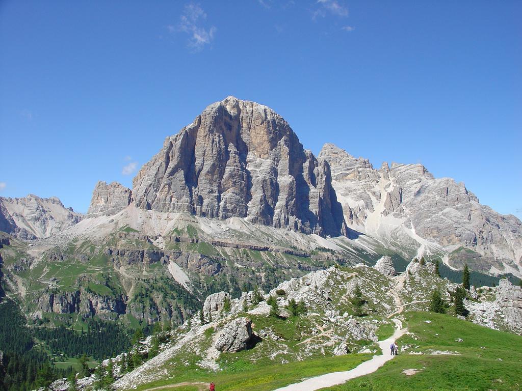 Daniela Apartment Cortina dʼAmpezzo Eksteriør billede